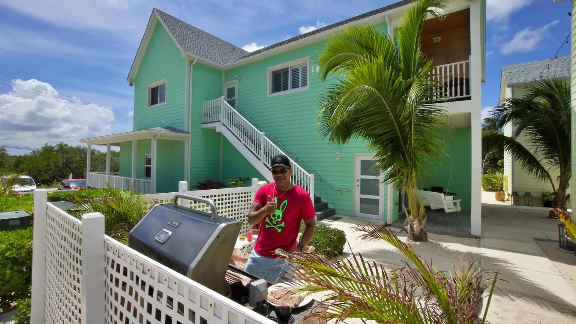 The Banana Bird At Cottages Sand Bluff Cayman-øerne